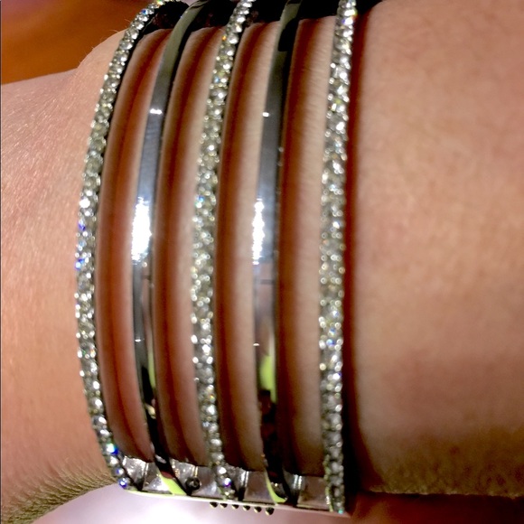 Stainless Steel Sparkling Wrist Cuff Bracelet shiny rhinestones magnetic closure - Picture 2 of 7